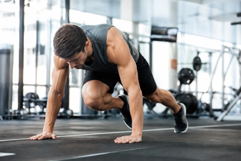 apprenez à réaliser les mountain climbers efficacement pour maximiser la combustion des calories et améliorer votre endurance cardio et musculaire.