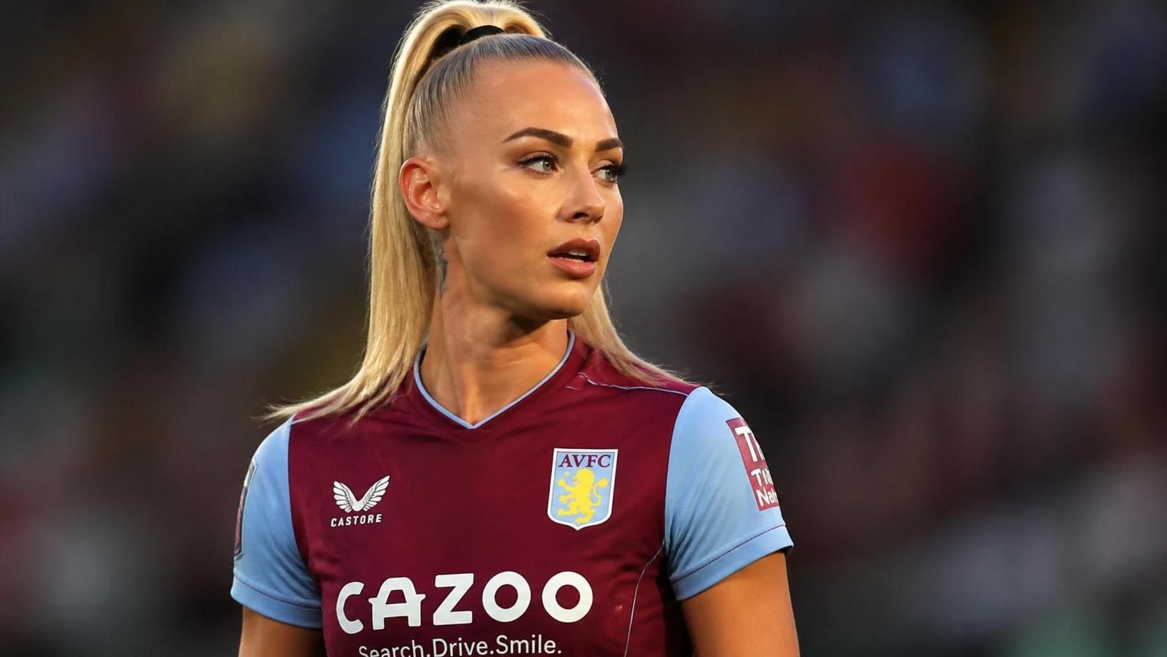découvrez le parcours inspirant d'alisha lehmann, une étoile montante du football féminin, et son impact grandissant dans le sport.